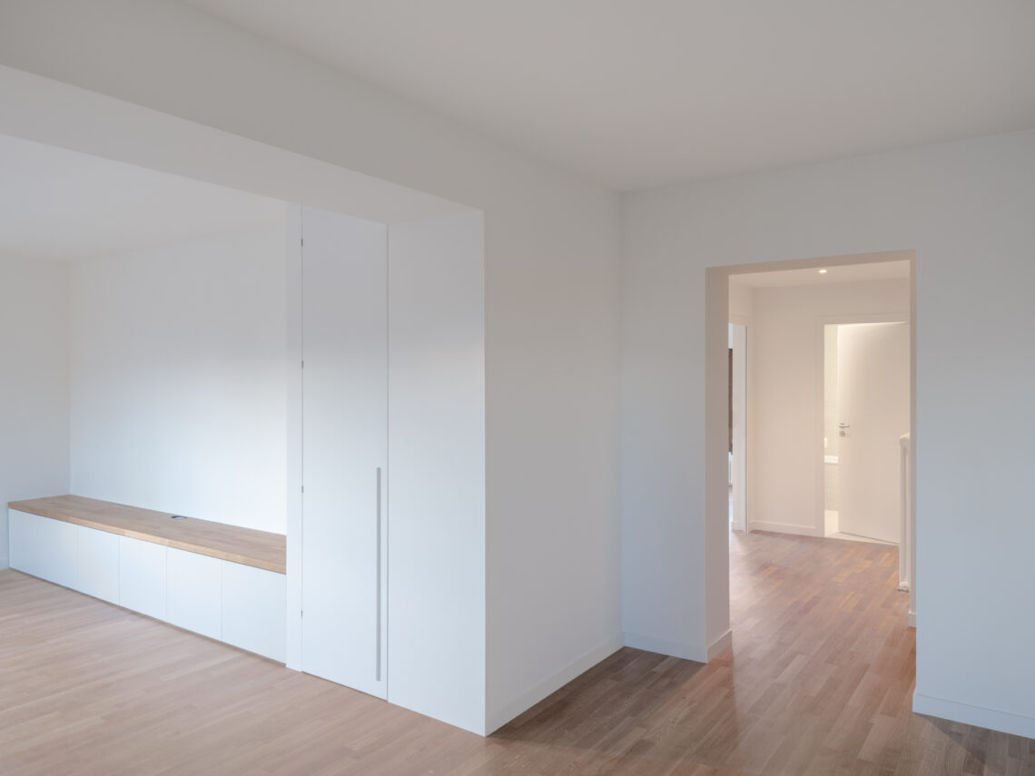 Residential building (ROLL)