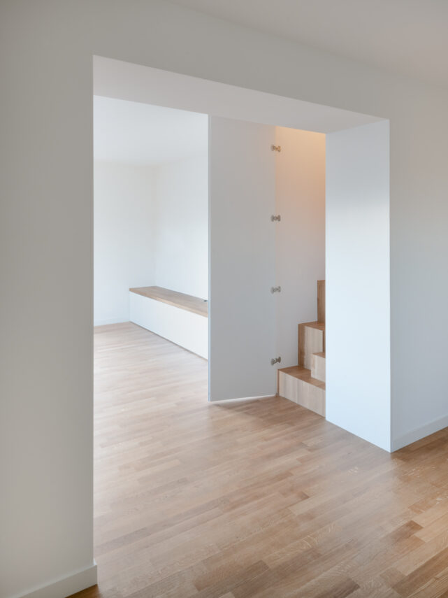 Residential building (ROLL)