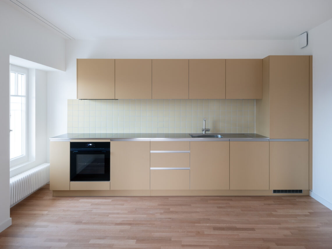 Residential building (ROLL)